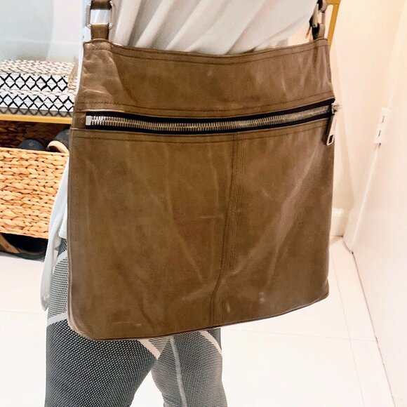 HOBO Leather Cross Body Bag - Picture 6 of 7